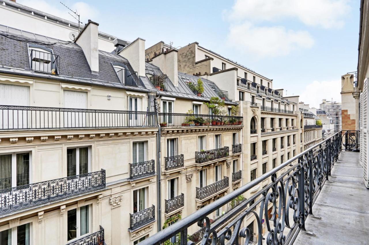 Pick A Flat's In Champs Elysées - Rue Du Colisée *